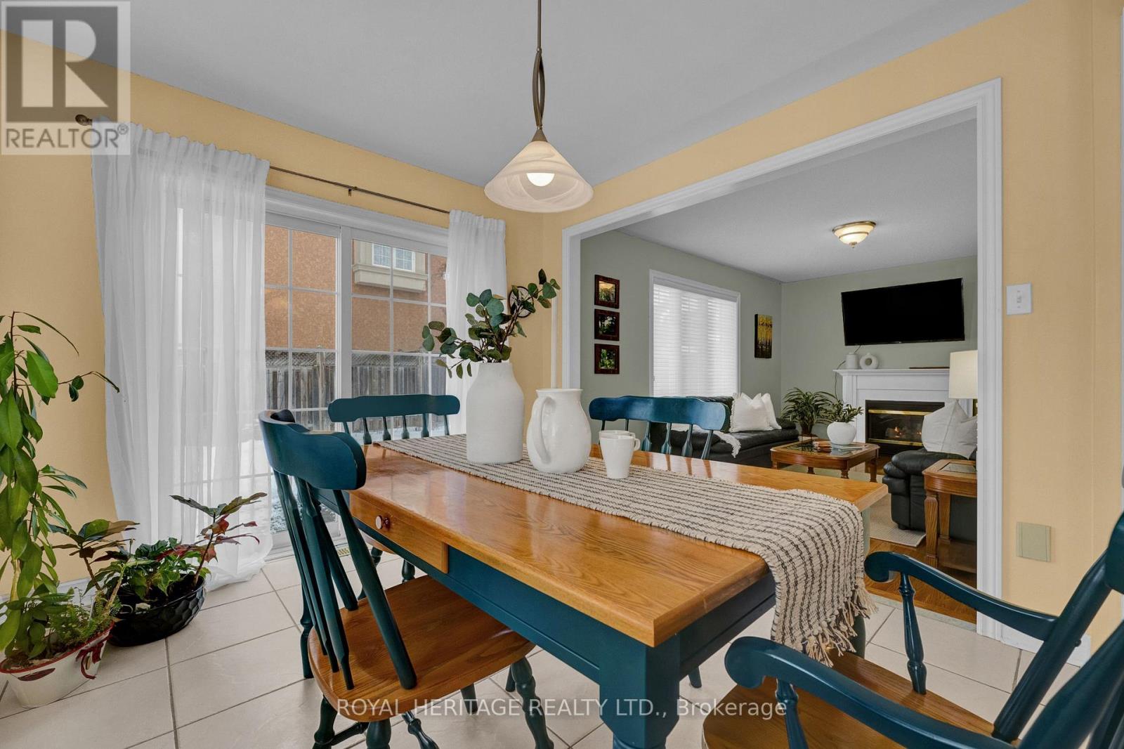 86 Root Crescent, Ajax, Ontario  L1T 4L6 - Photo 13 - E12912352