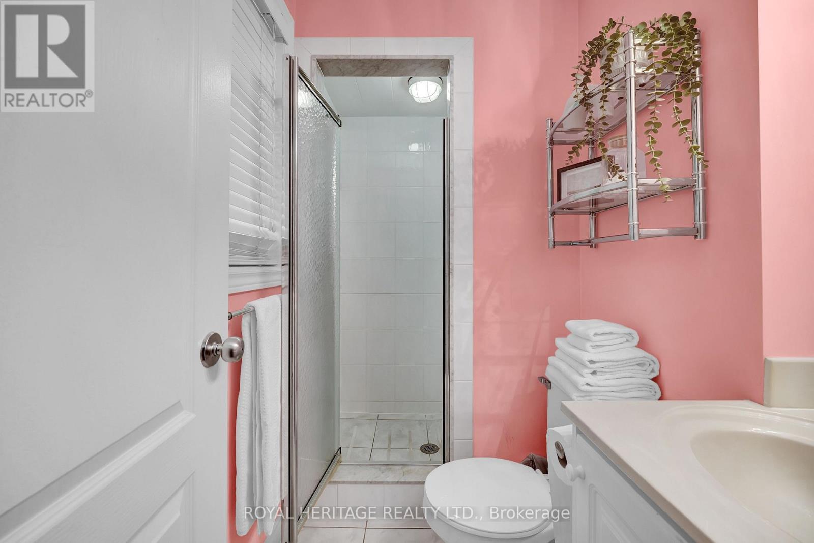 86 Root Crescent, Ajax, Ontario  L1T 4L6 - Photo 24 - E12912352