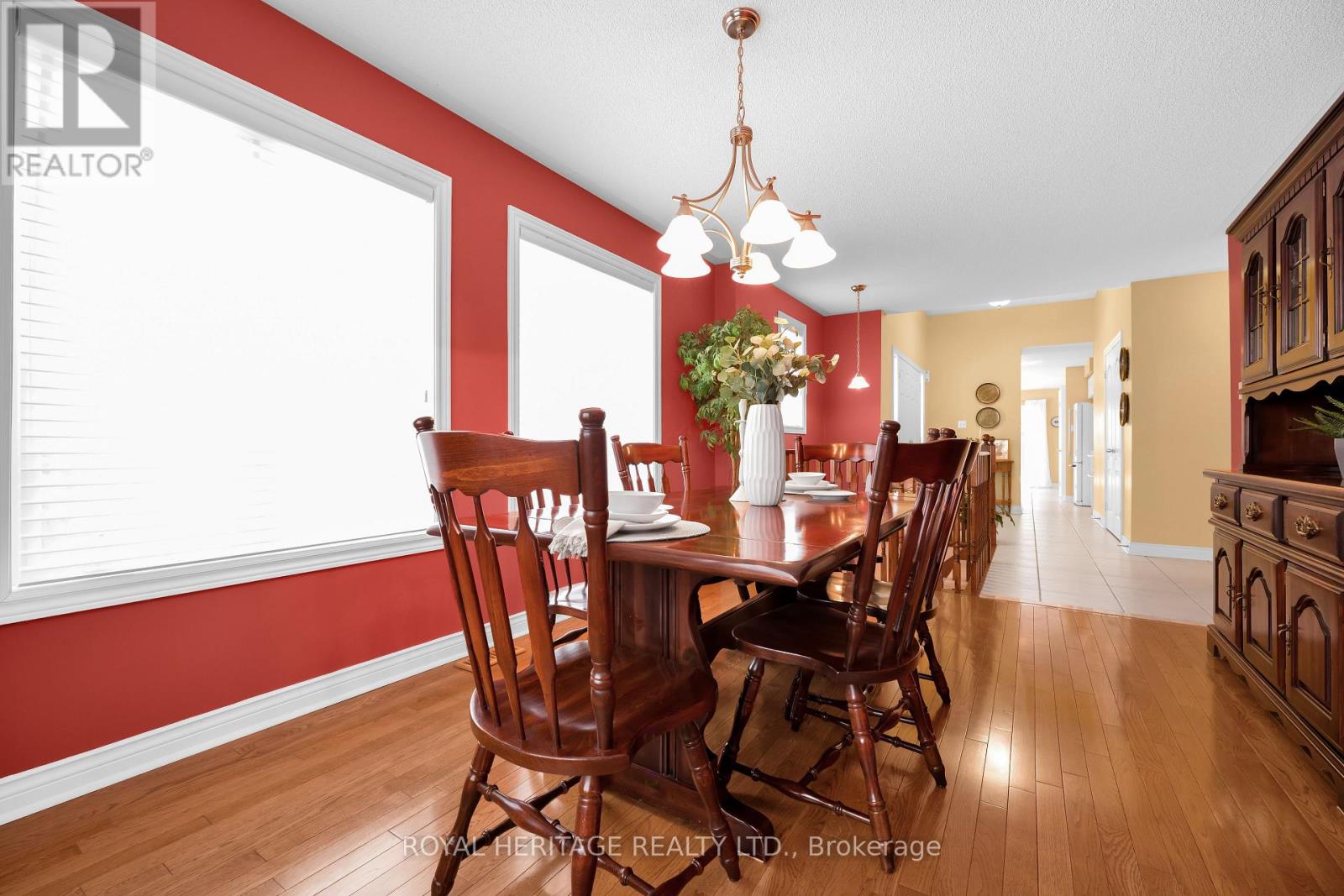 86 Root Crescent, Ajax, Ontario  L1T 4L6 - Photo 5 - E12912352