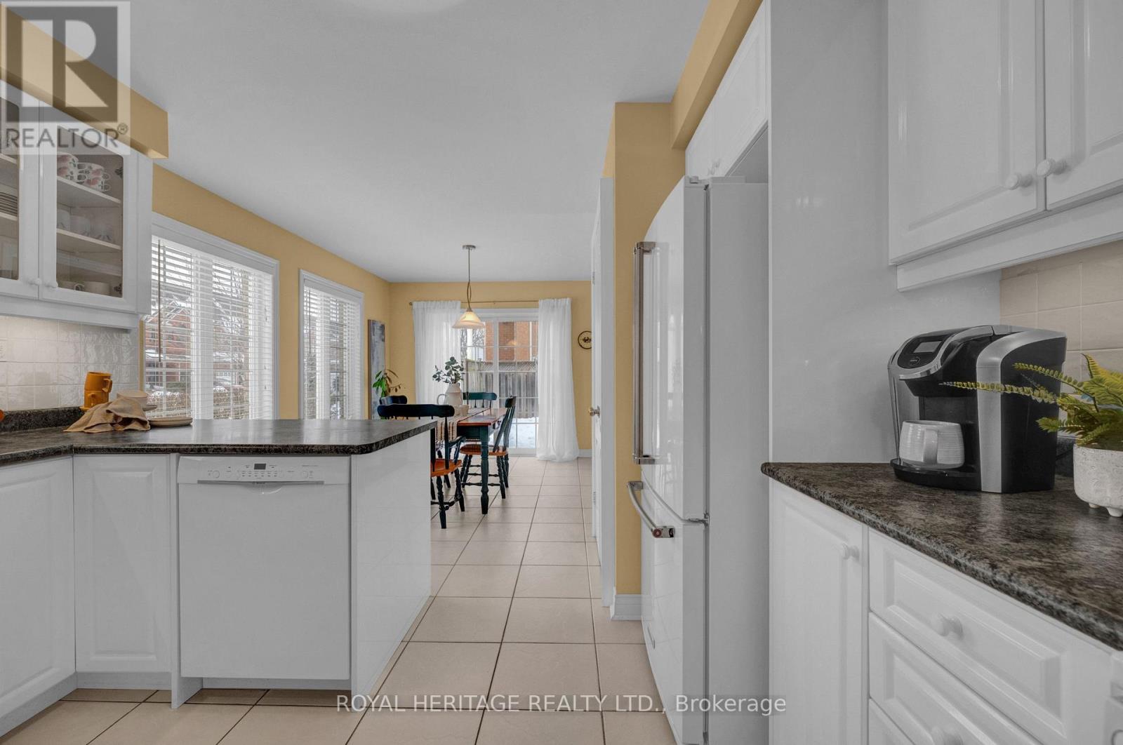 86 Root Crescent, Ajax, Ontario  L1T 4L6 - Photo 7 - E12912352