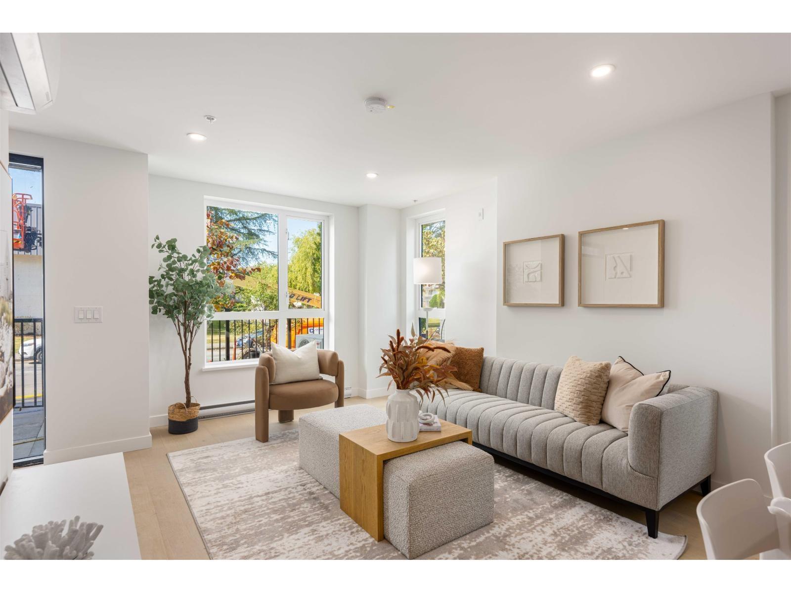 3 Bed 5398 207 Street, Langley, British Columbia  V3A 0S3 - Photo 3 - R3102749