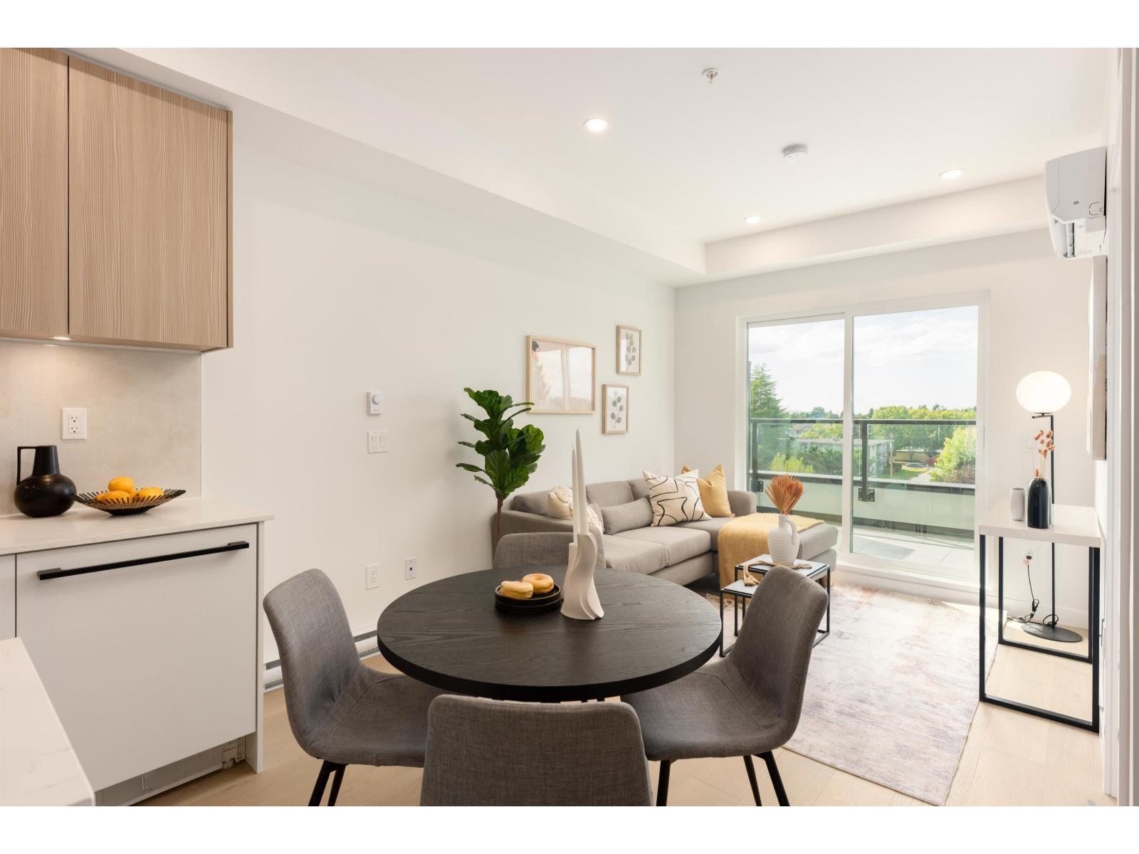 1 Bed + Den 5398 207 Street, Langley, British Columbia  V3A 0S3 - Photo 7 - R3102752