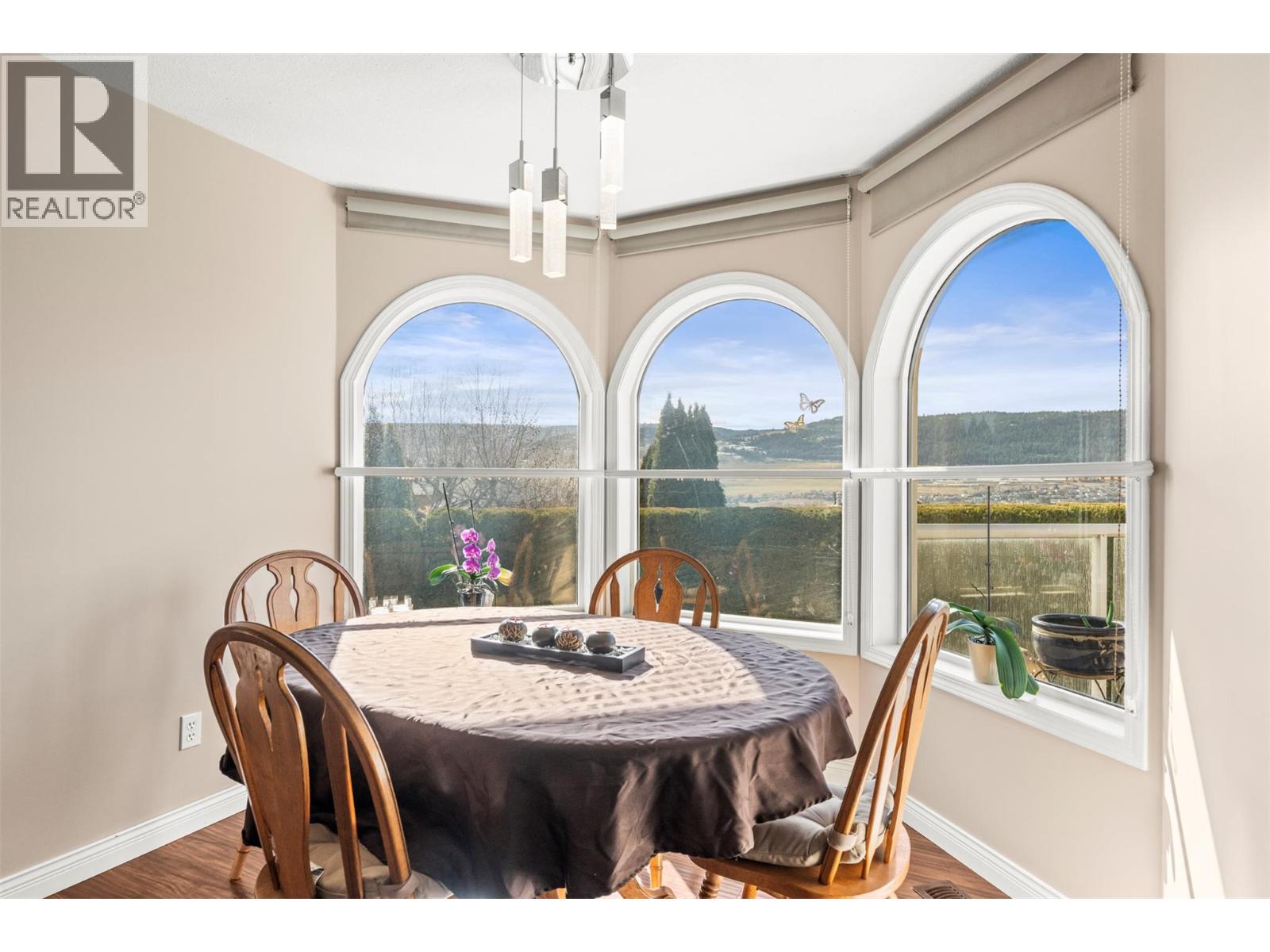 7064 Amber Drive, Vernon, British Columbia  V1H 1P4 - Photo 9 - 10379788