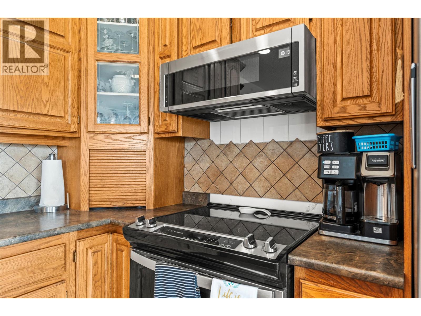 7064 Amber Drive, Vernon, British Columbia  V1H 1P4 - Photo 7 - 10379788