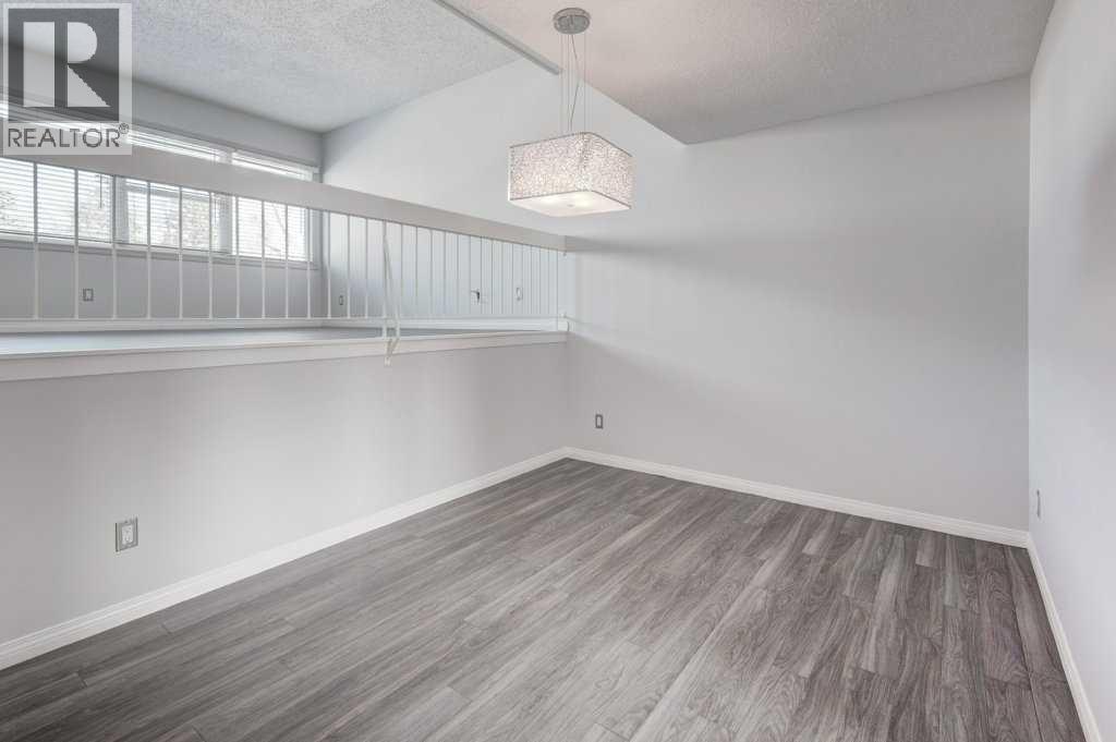 324 Brae Glen Road SW, Calgary, Alberta  T2W 1B6 - Photo 7 - A2290619