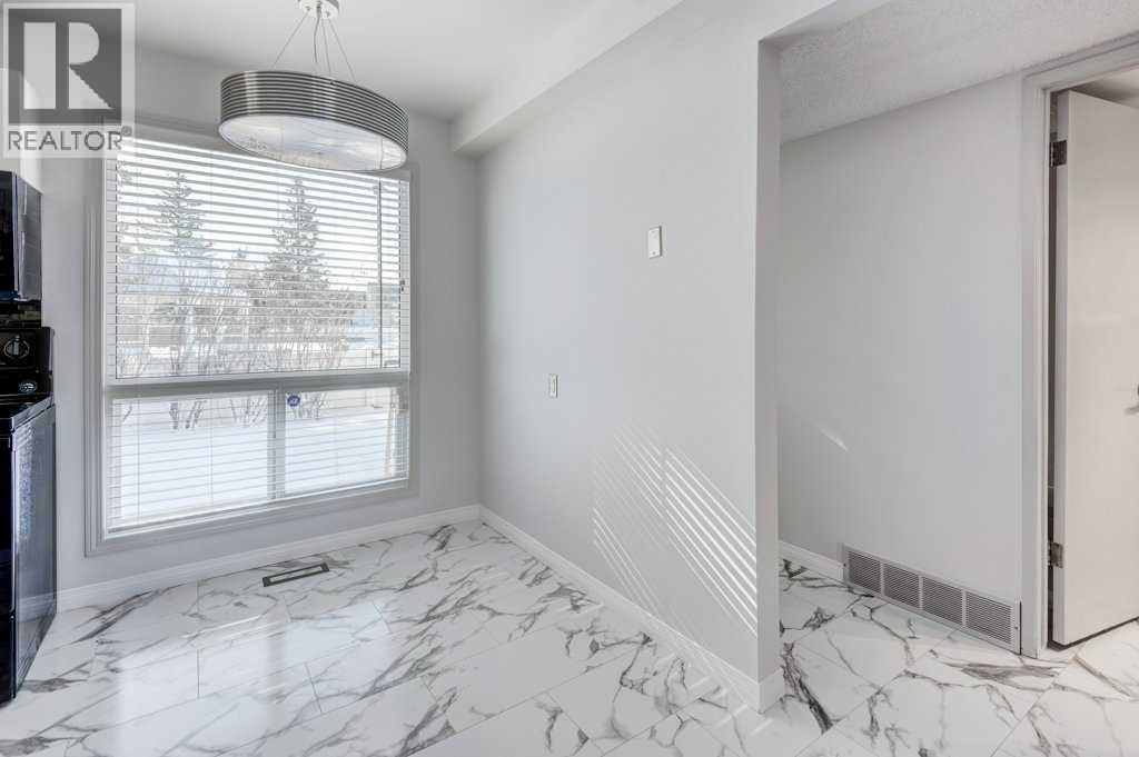 324 Brae Glen Road SW, Calgary, Alberta  T2W 1B6 - Photo 12 - A2290619