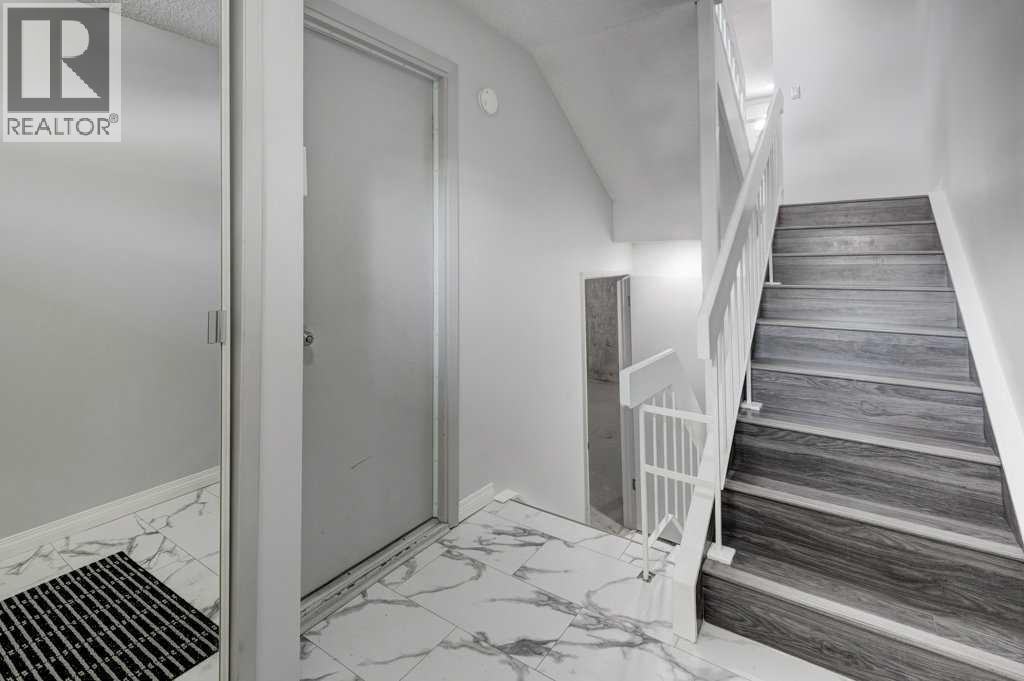 324 Brae Glen Road SW, Calgary, Alberta  T2W 1B6 - Photo 17 - A2290619