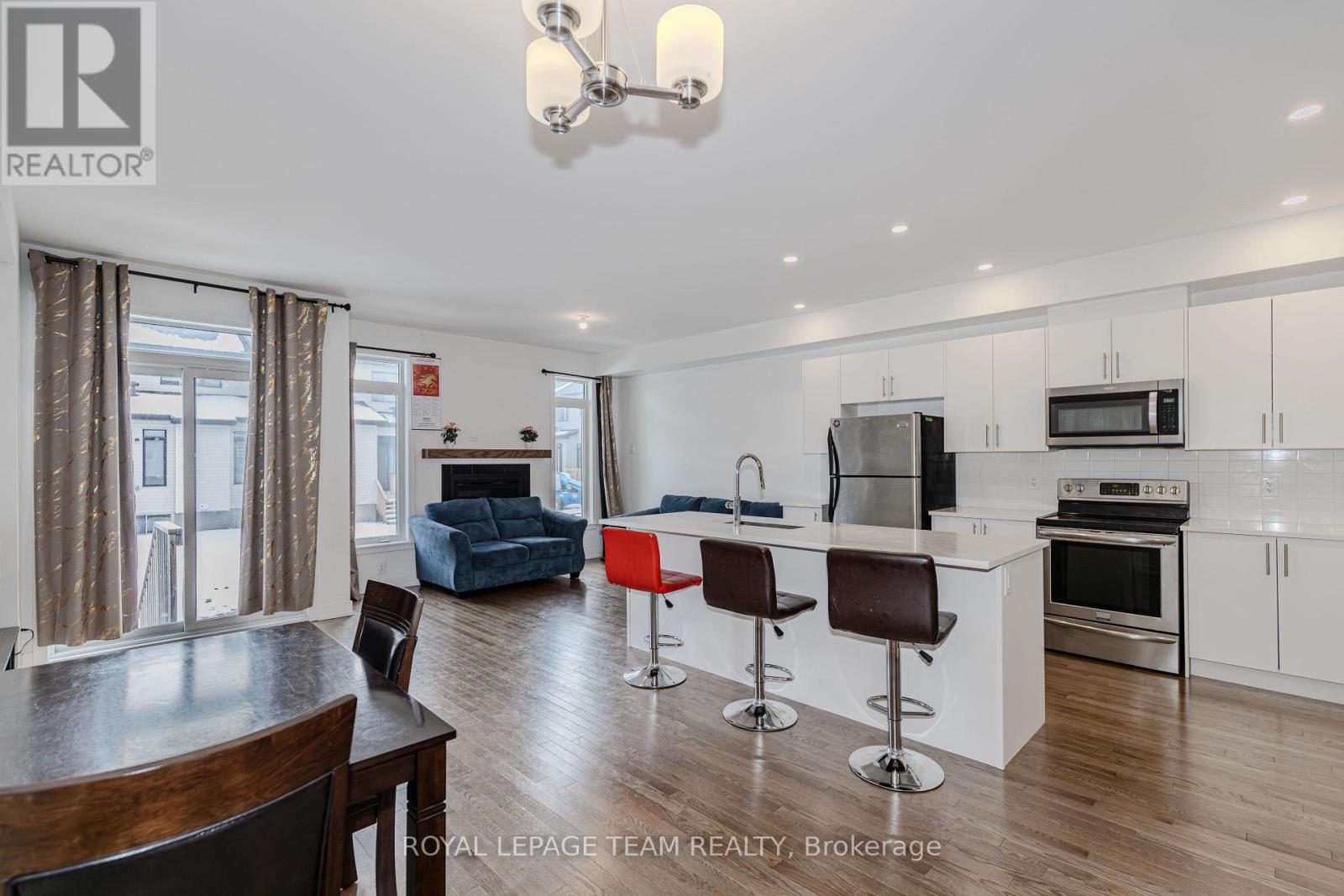 867 Anciano Crescent, Ottawa, Ontario  K2S 2R8 - Photo 12 - X12912326