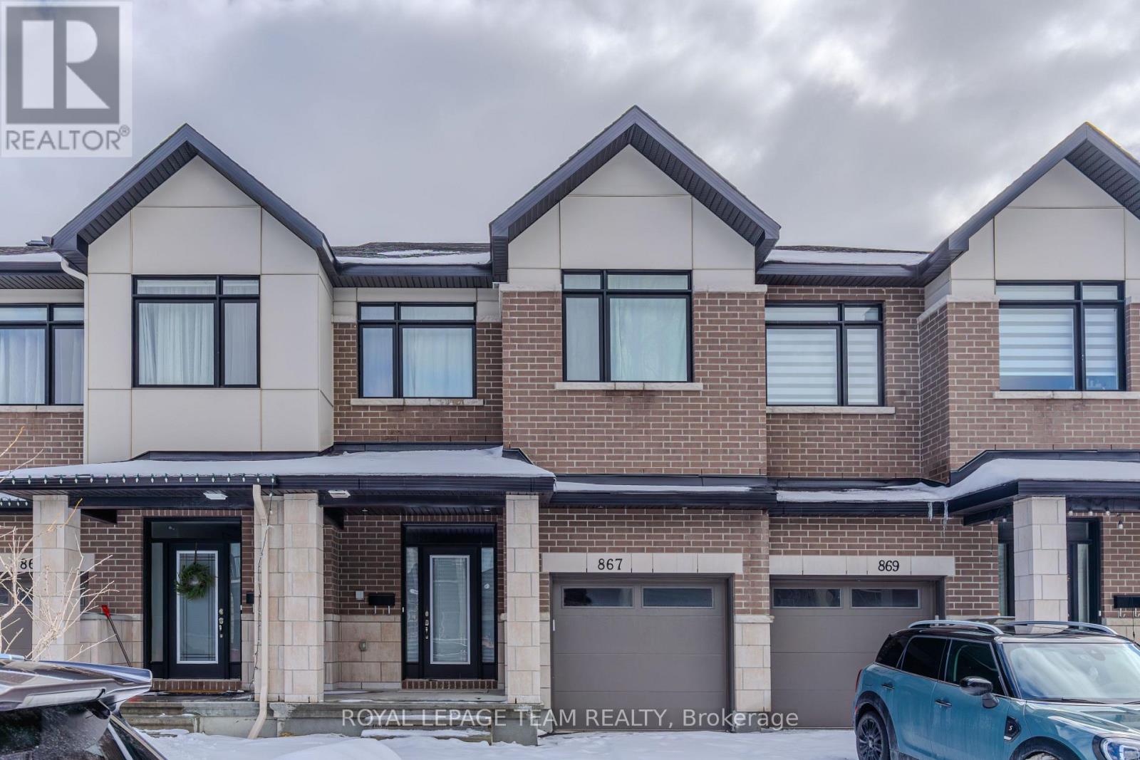 867 Anciano Crescent, Ottawa, Ontario  K2S 2R8 - Photo 2 - X12912326
