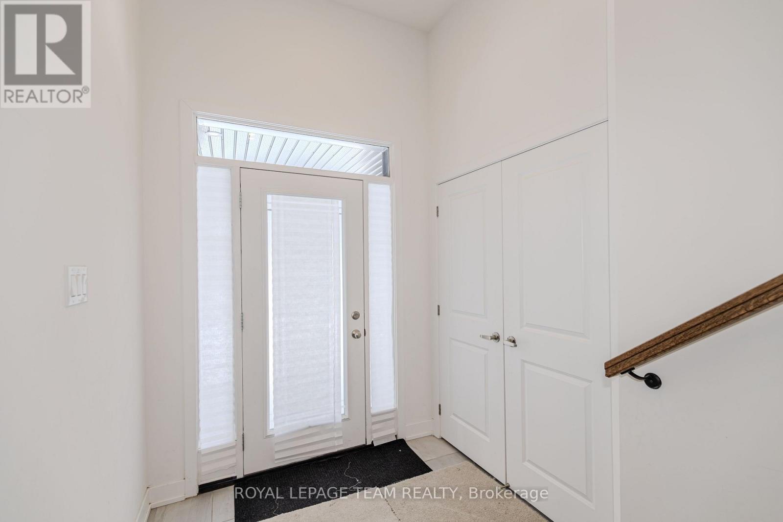 867 Anciano Crescent, Ottawa, Ontario  K2S 2R8 - Photo 3 - X12912326