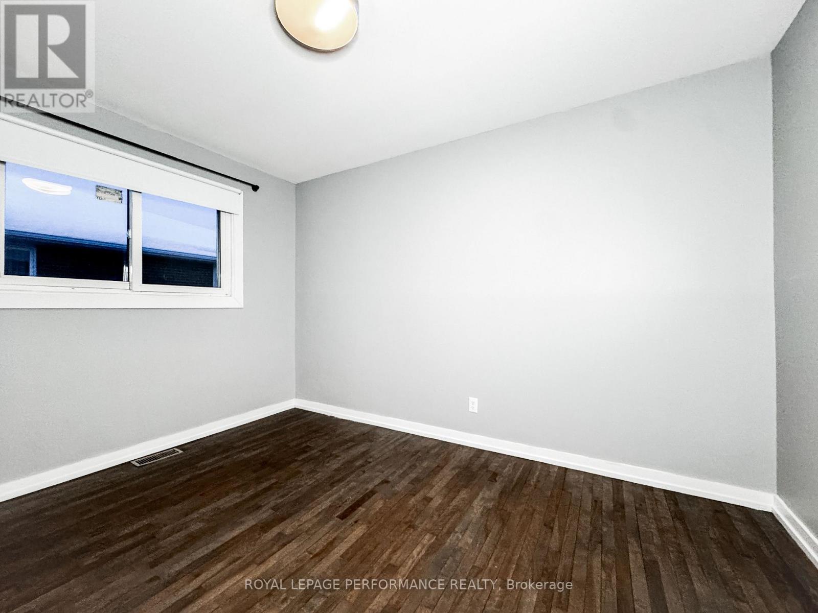 A - 726 Cummings Avenue, Ottawa, Ontario  K1K 2L1 - Photo 14 - X12912338