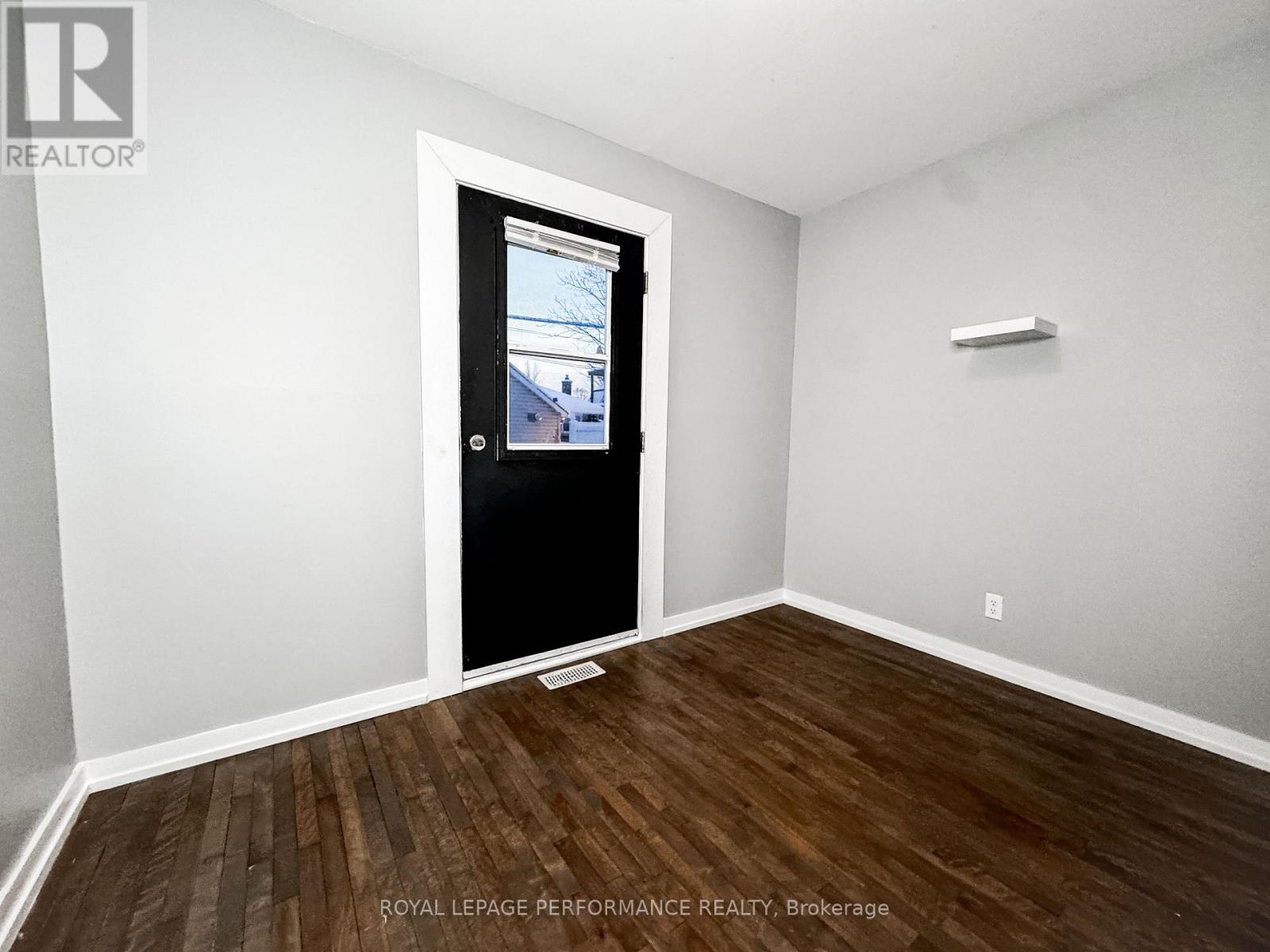 A - 726 Cummings Avenue, Ottawa, Ontario  K1K 2L1 - Photo 16 - X12912338