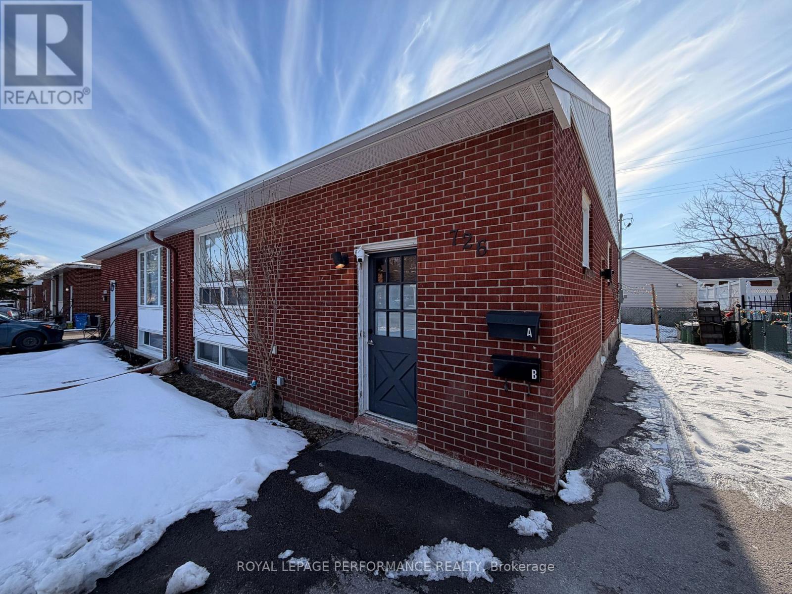 A - 726 Cummings Avenue, Ottawa, Ontario  K1K 2L1 - Photo 2 - X12912338