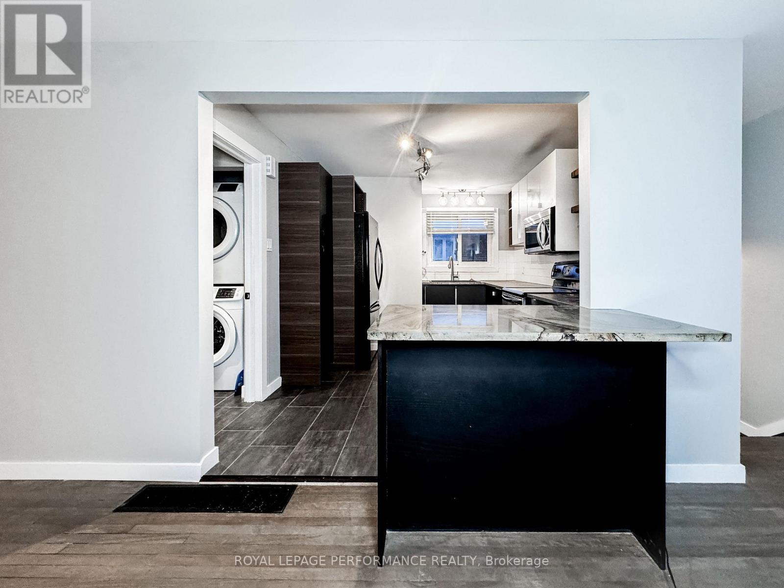 A - 726 Cummings Avenue, Ottawa, Ontario  K1K 2L1 - Photo 6 - X12912338