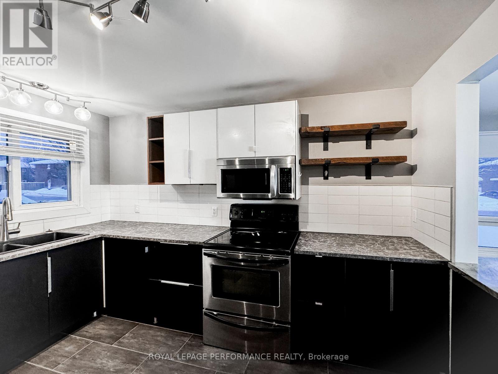 A - 726 Cummings Avenue, Ottawa, Ontario  K1K 2L1 - Photo 8 - X12912338