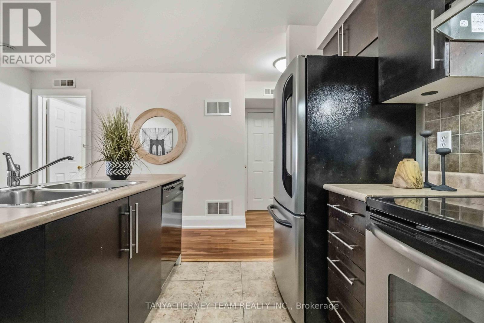 3 - 48 Petra Way, Whitby, Ontario  L1R 0A4 - Photo 20 - E12911018