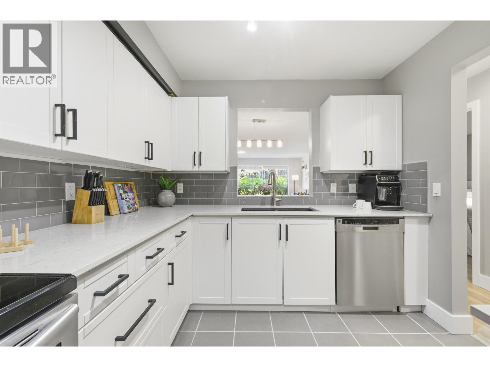 111 6820 Rumble Street, Burnaby, British Columbia  V5E 4H9 - Photo 6 - R3102616