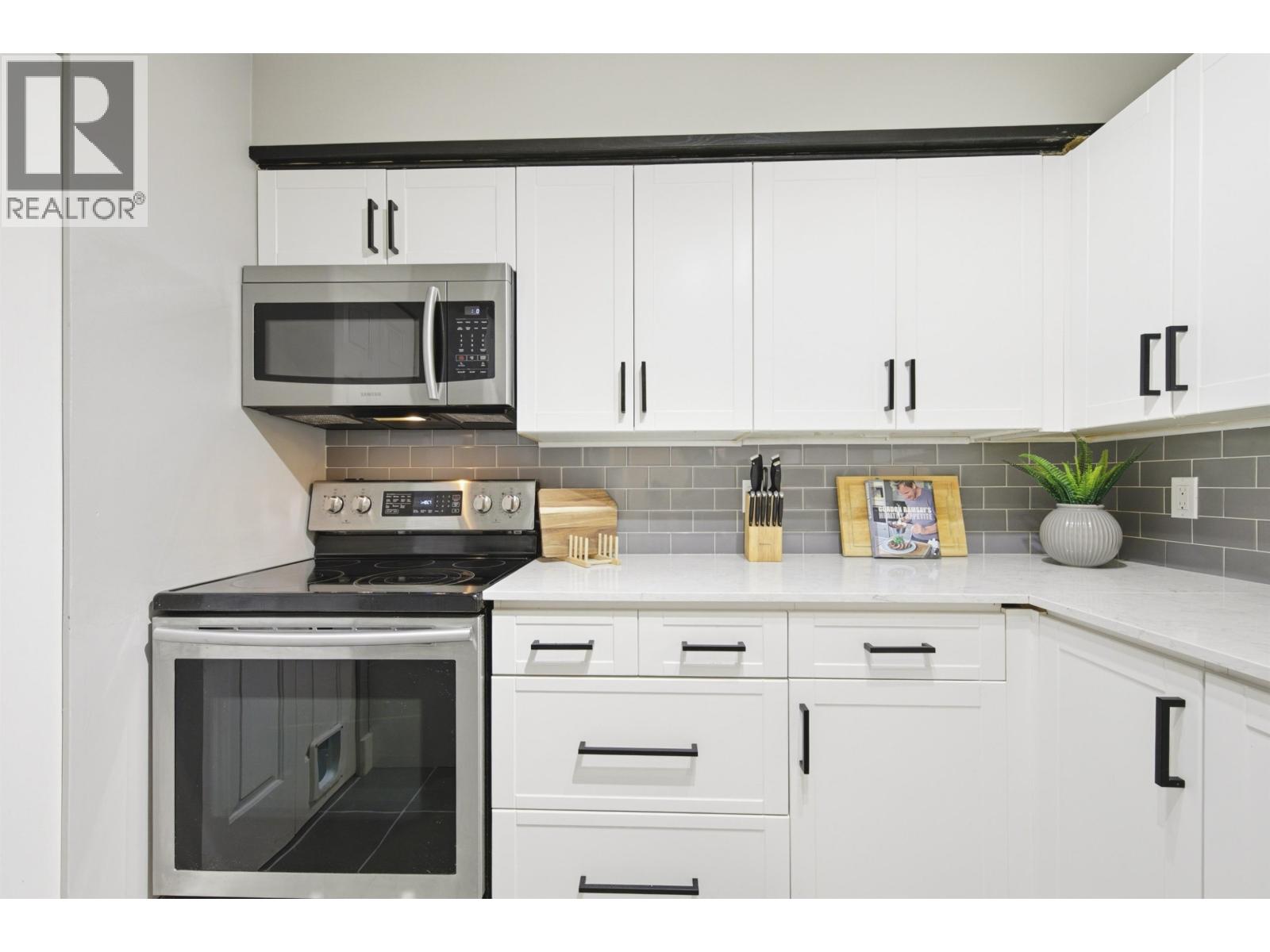 111 6820 Rumble Street, Burnaby, British Columbia  V5E 4H9 - Photo 8 - R3102616