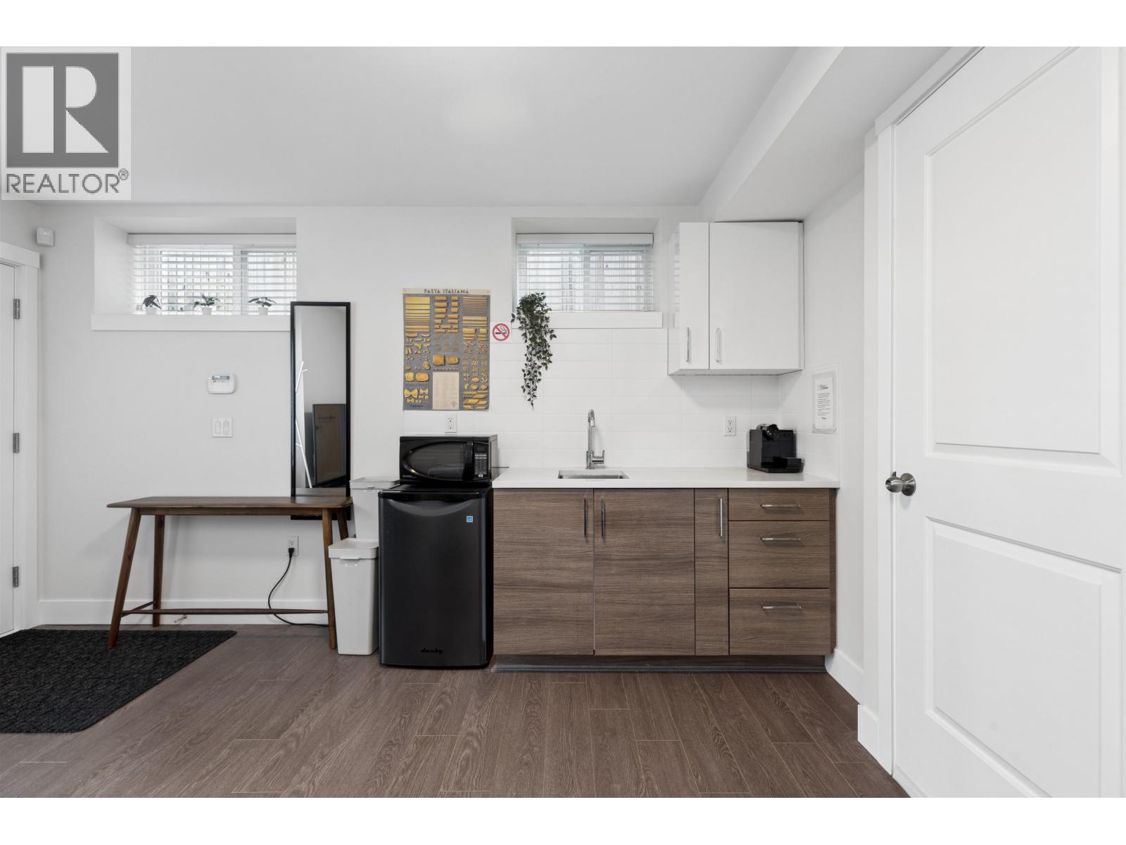 2275 E 34th Avenue, Vancouver, British Columbia  V5P 1A9 - Photo 8 - R3102678