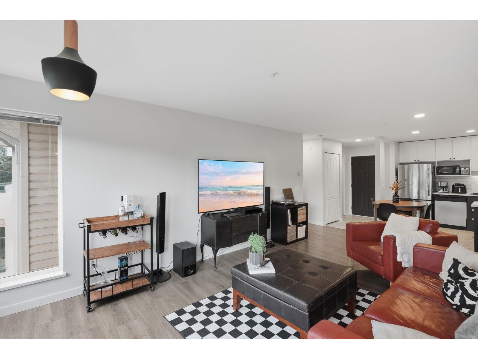 402 33738 King Road, Abbotsford, British Columbia  V2S 8J5 - Photo 3 - R3099862