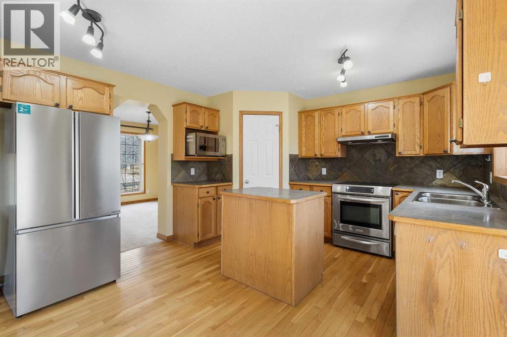 42 Panorama Hills Green NW, Calgary, Alberta  T3K 4N4 - Photo 9 - A2295706