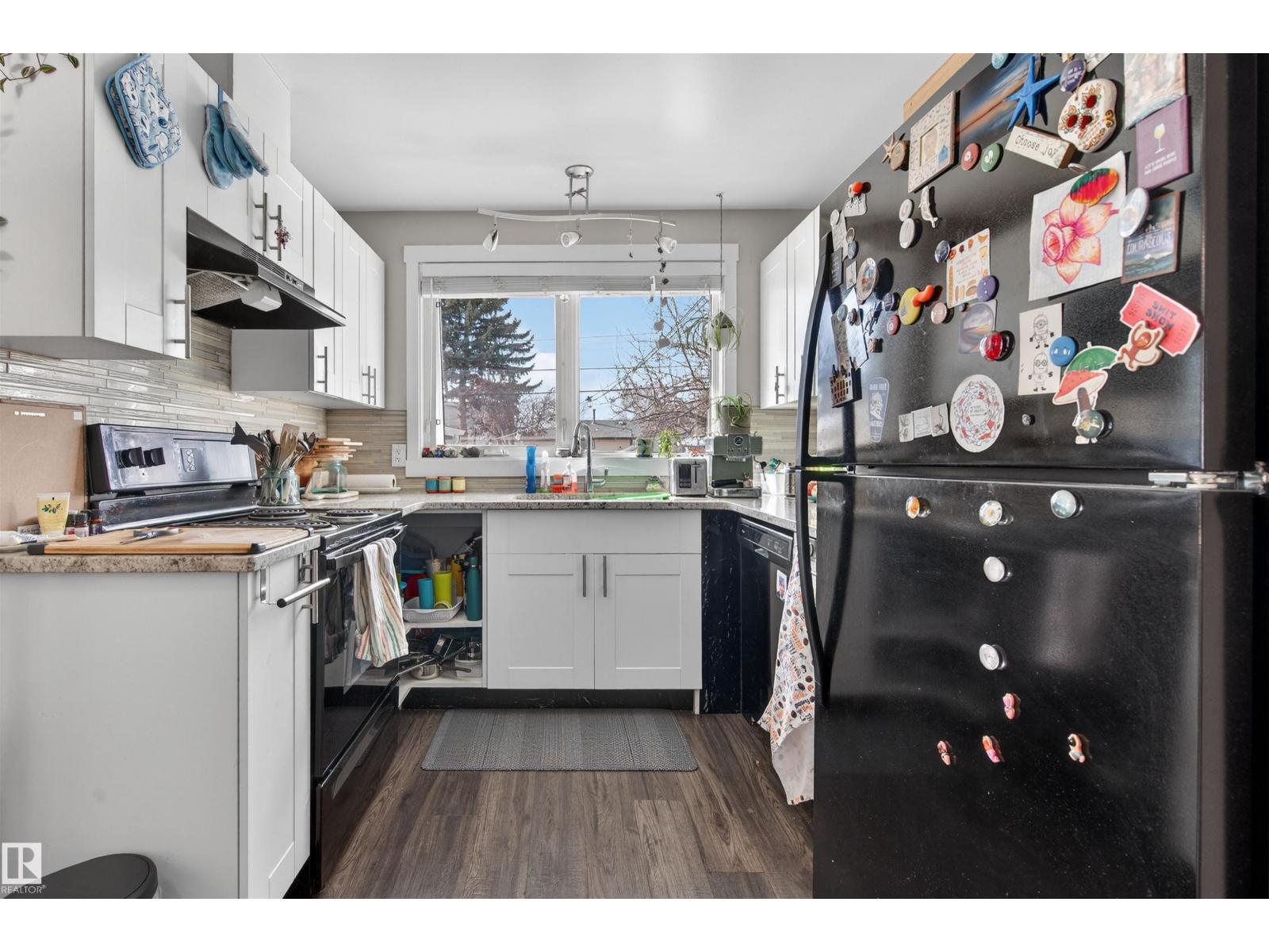 8906 168 St Nw, Edmonton, Alberta  T5R 2V5 - Photo 8 - E4478754