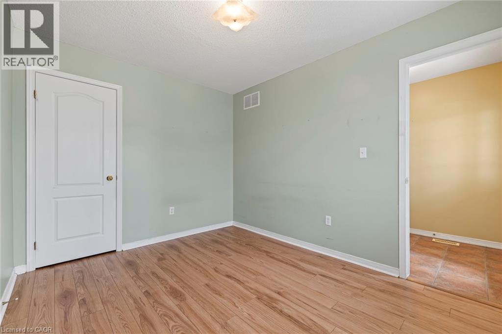 24 Kenyon Crescent Unit# 15, Grimsby, Ontario  L3M 5S4 - Photo 18 - 40811394