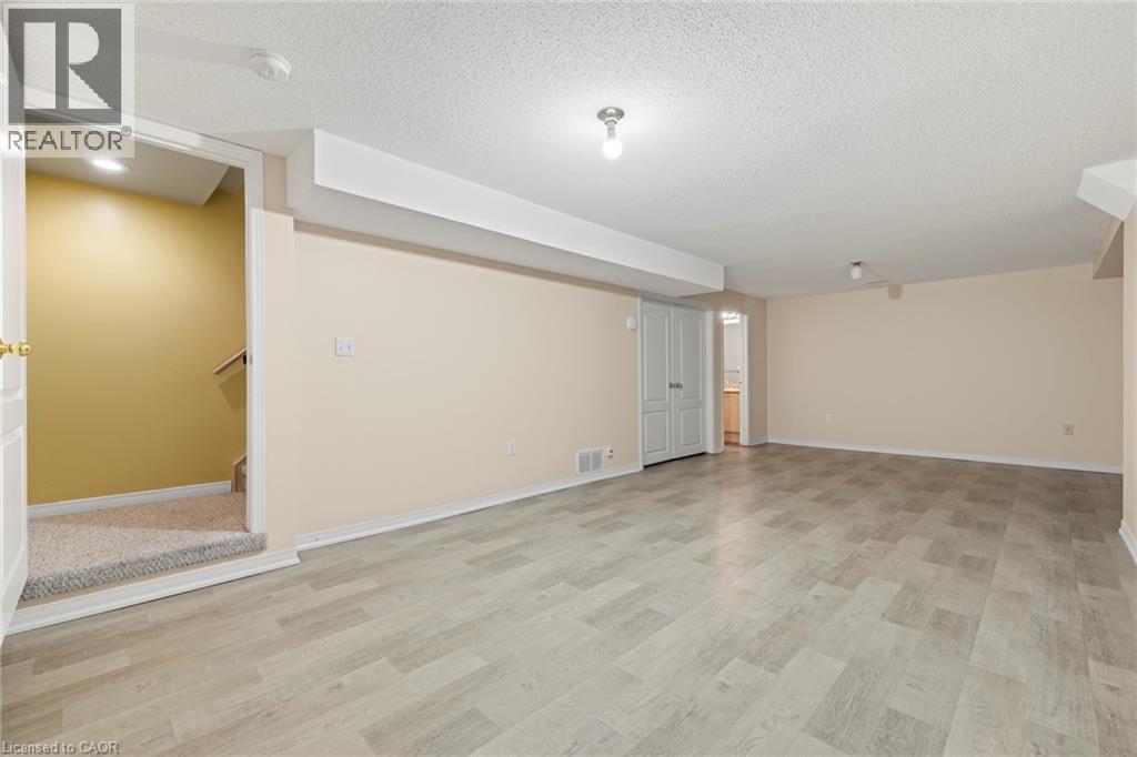 24 Kenyon Crescent Unit# 15, Grimsby, Ontario  L3M 5S4 - Photo 25 - 40811394