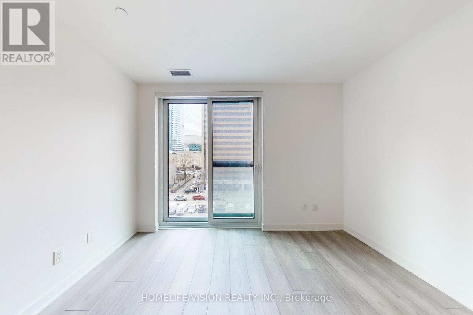 518 - 252 Church Street, Toronto, Ontario  M5B 0E6 - Photo 8 - C12912342