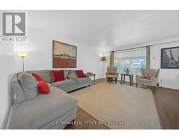 183 MAXOME AVENUE, Toronto, Ontario