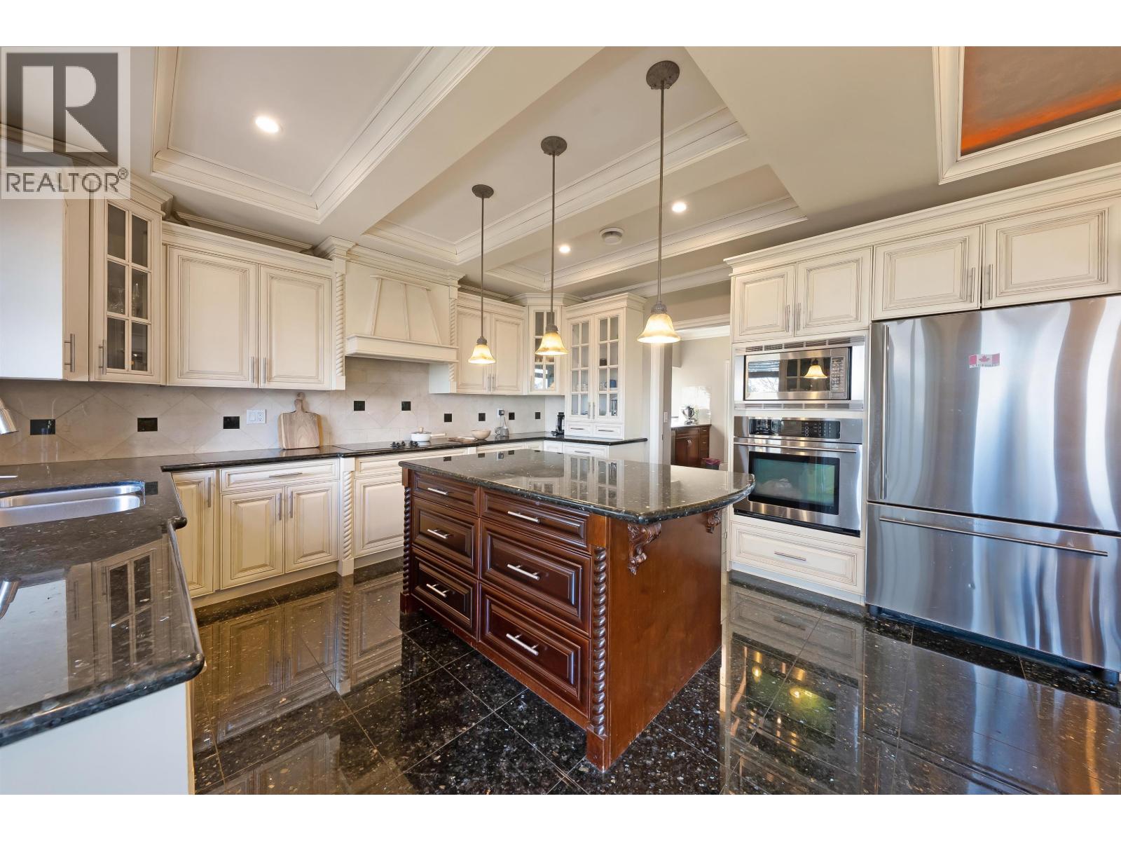 6166 Denbigh Avenue, Burnaby, British Columbia  V5H 3R5 - Photo 7 - R3102303