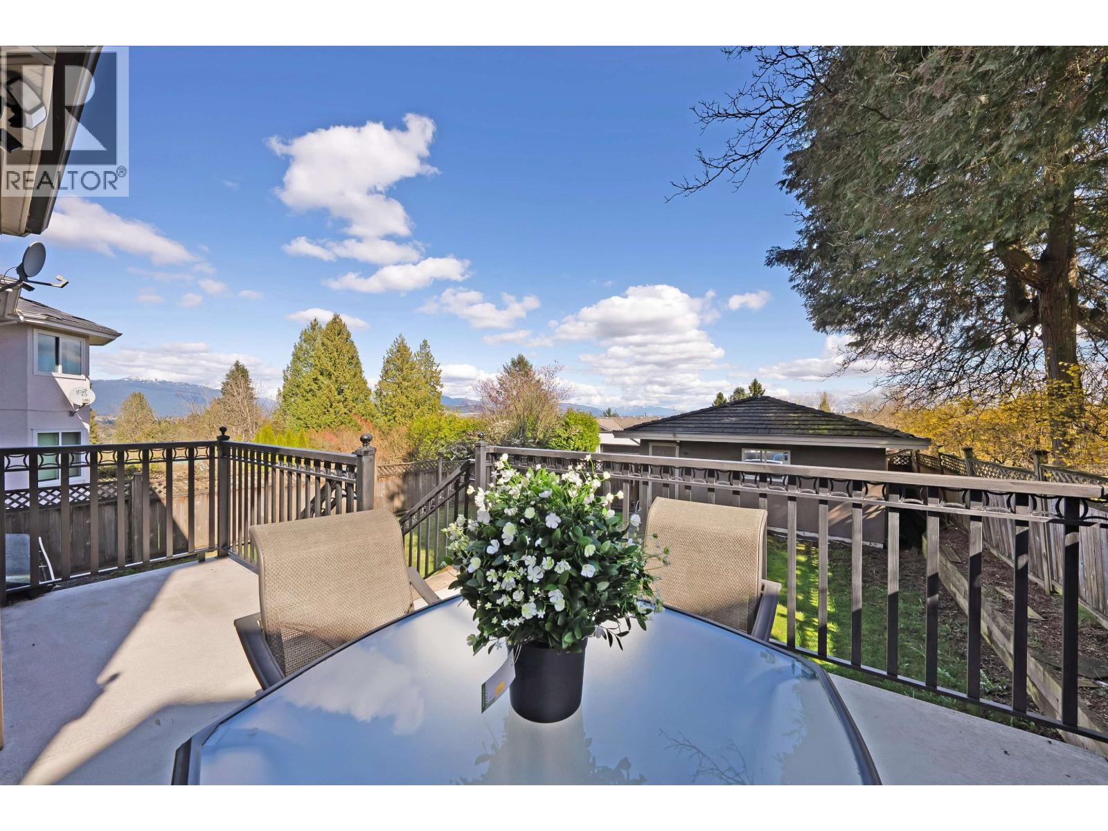 6166 Denbigh Avenue, Burnaby, British Columbia  V5H 3R5 - Photo 34 - R3102303