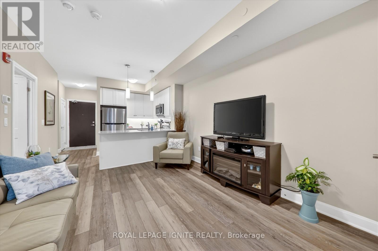 323 - 50 Lakebreeze Drive, Clarington, Ontario  L1B 0V9 - Photo 14 - E12912322