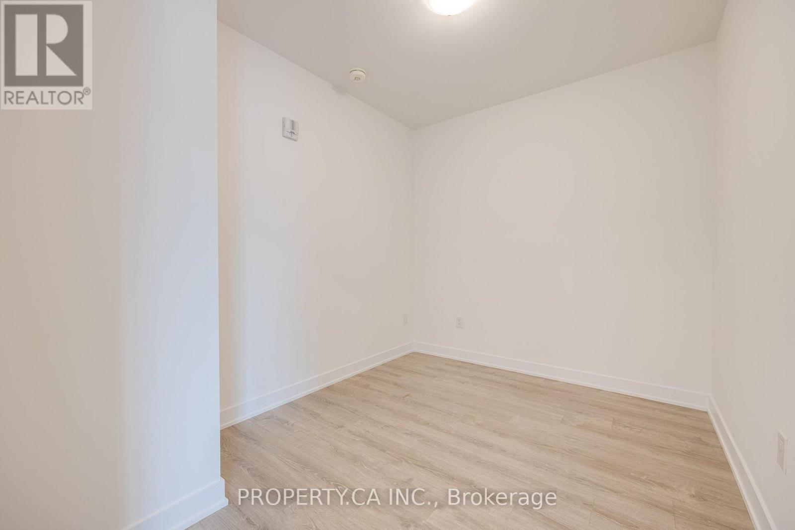 210 - 8 Culinary Lane W, Barrie, Ontario  L9T 0T2 - Photo 13 - S12912346