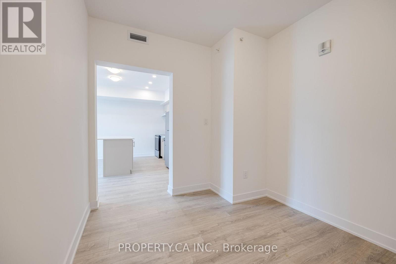 210 - 8 Culinary Lane W, Barrie, Ontario  L9T 0T2 - Photo 14 - S12912346