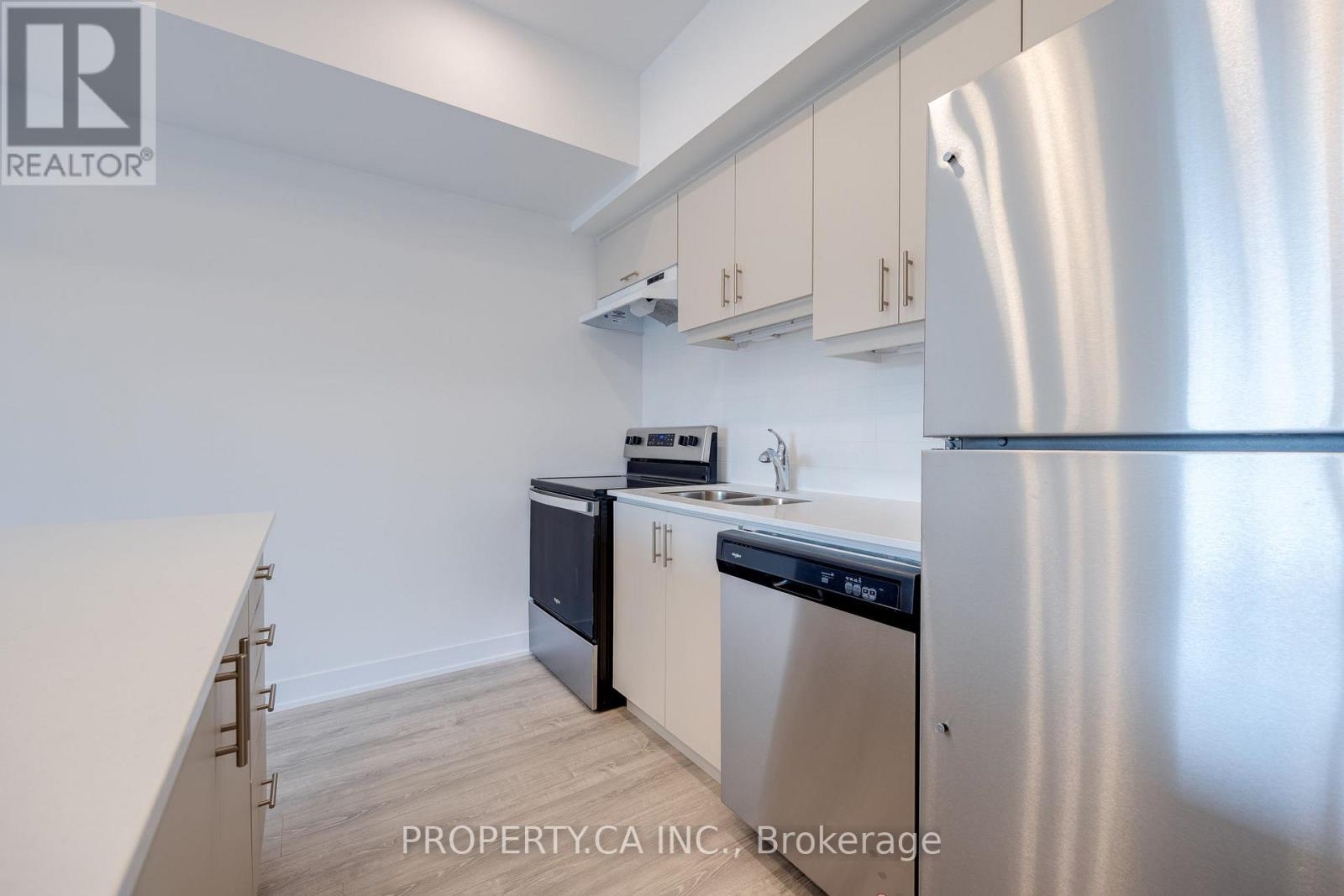 210 - 8 Culinary Lane W, Barrie, Ontario  L9T 0T2 - Photo 7 - S12912346