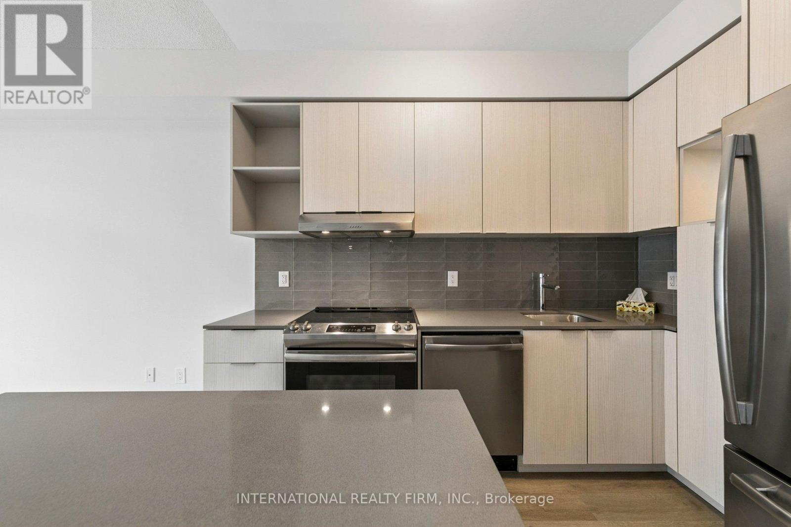 602 - 2520 Eglinton Avenue W, Mississauga, Ontario  L5M 0Y4 - Photo 15 - W12912336