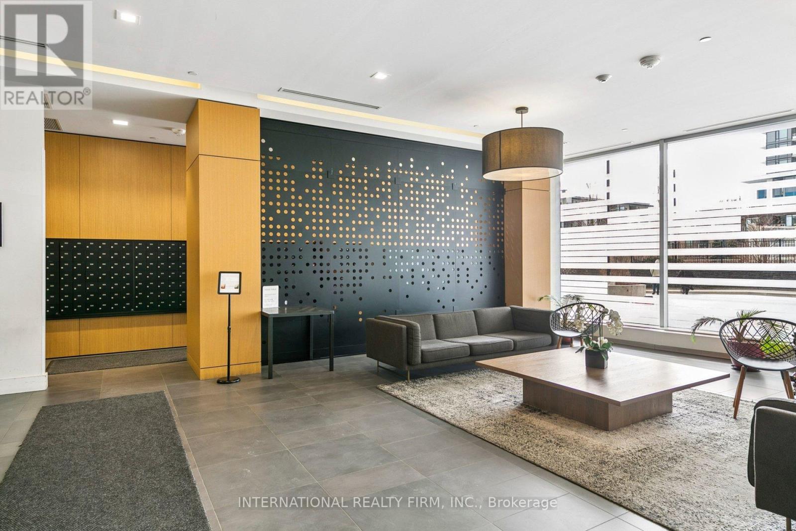 602 - 2520 Eglinton Avenue W, Mississauga, Ontario  L5M 0Y4 - Photo 4 - W12912336