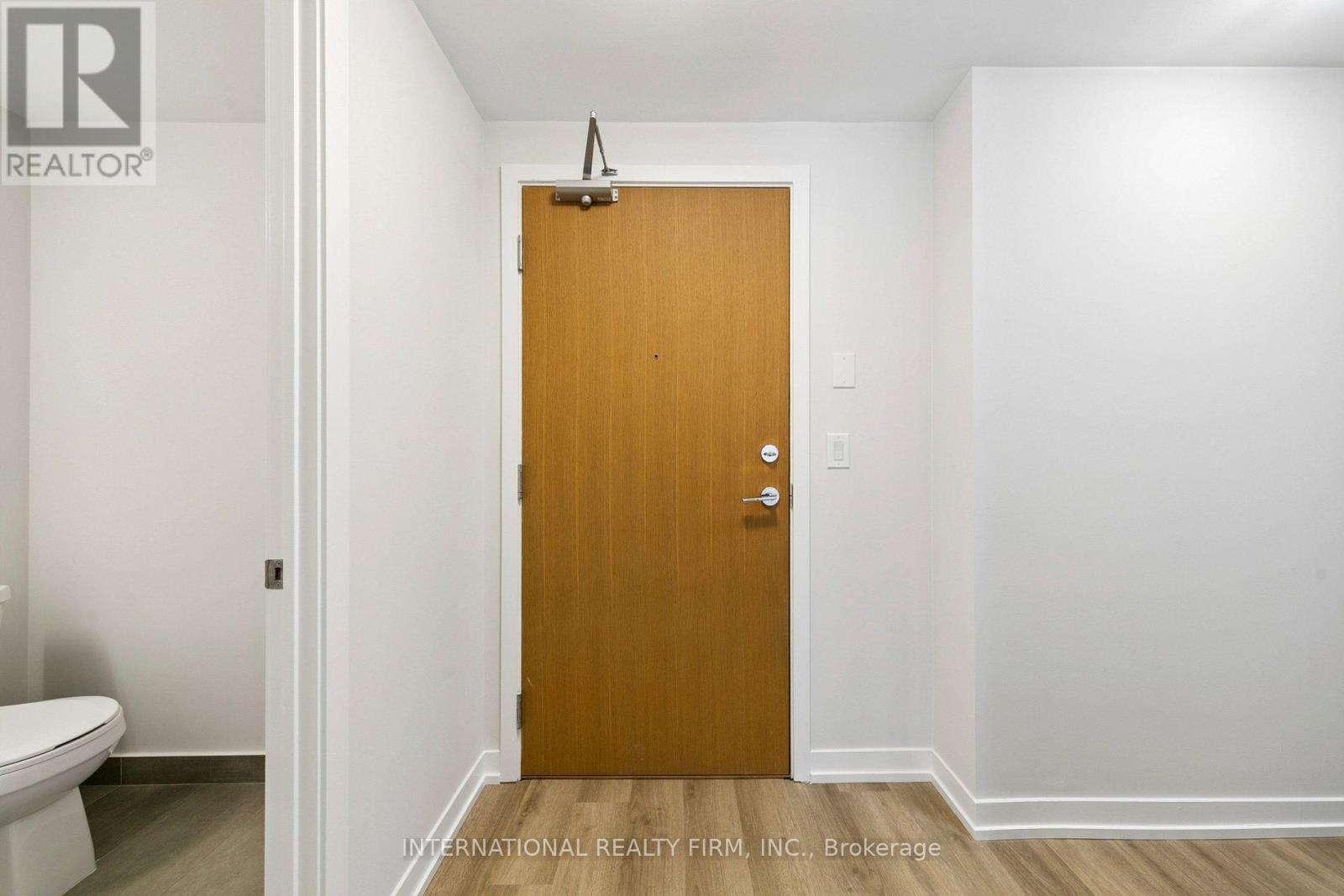 602 - 2520 Eglinton Avenue W, Mississauga, Ontario  L5M 0Y4 - Photo 7 - W12912336