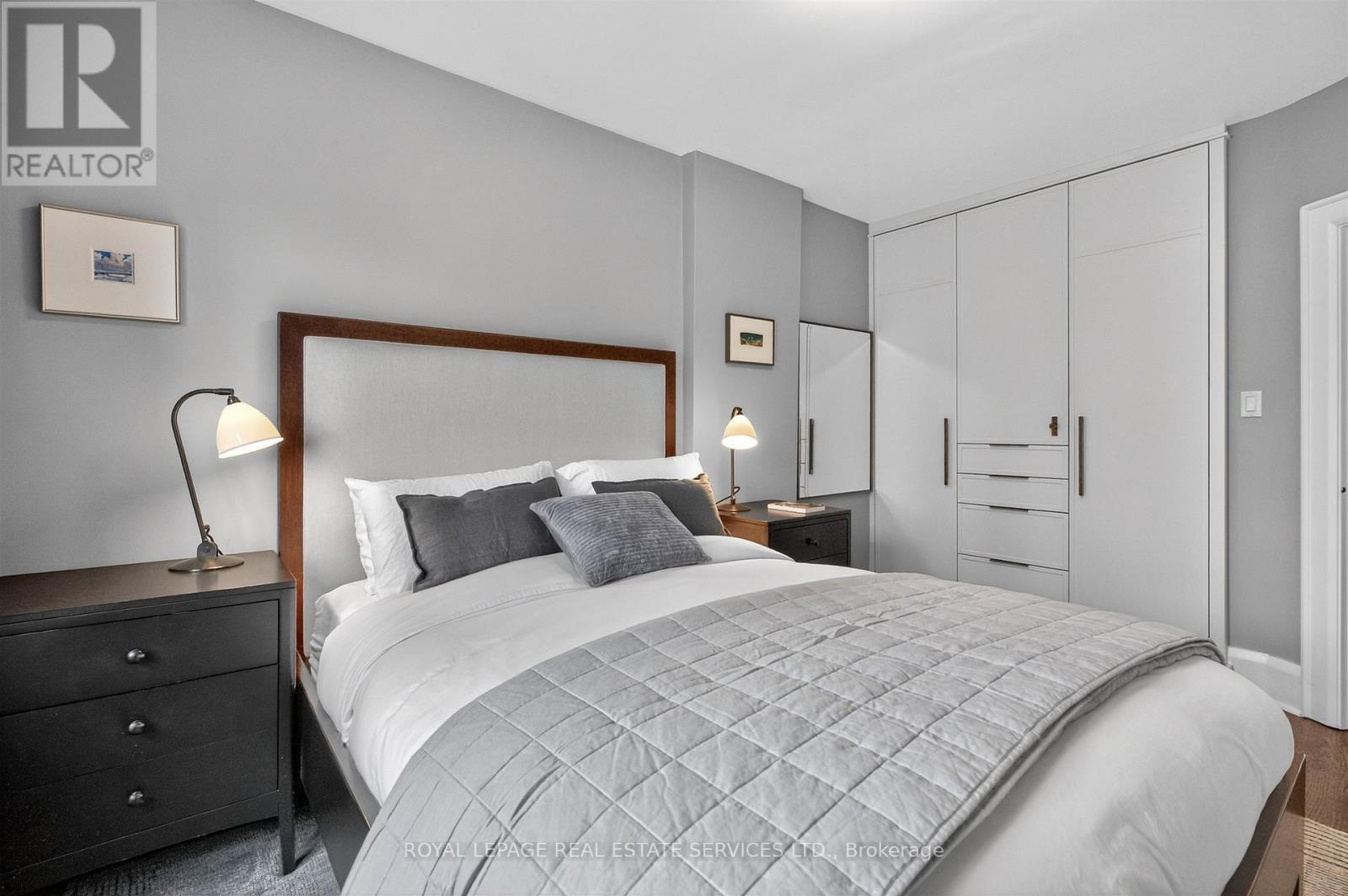 396 Durie Street, Toronto, Ontario  M6S 3G4 - Photo 20 - W12912340