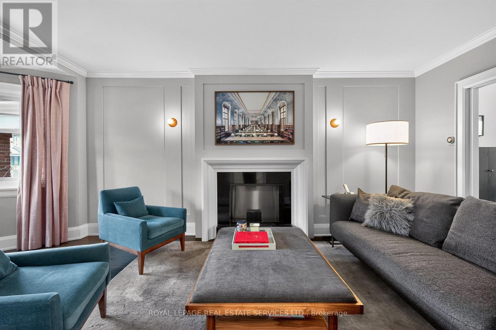 396 Durie Street, Toronto, Ontario  M6S 3G4 - Photo 7 - W12912340