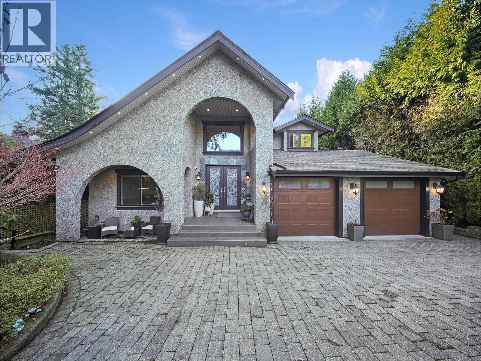 3263 NORWOOD AVENUE, North Vancouver, British Columbia