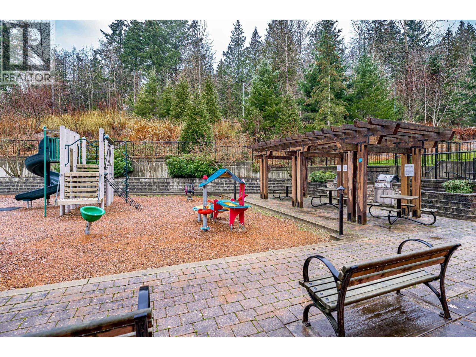 302 7428 Byrnepark Walk, Burnaby, British Columbia  V3N 0B4 - Photo 40 - R3101700