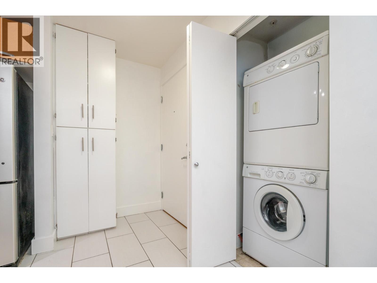 302 7428 Byrnepark Walk, Burnaby, British Columbia  V3N 0B4 - Photo 25 - R3101700