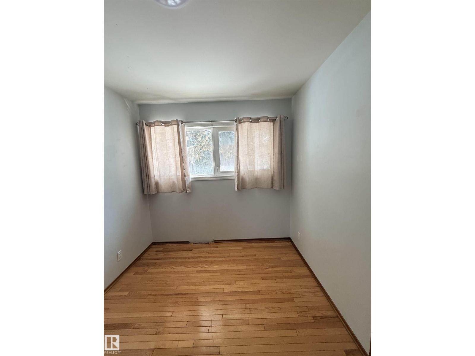 11934 89 St Nw Nw, Edmonton, Alberta  T5B 3V8 - Photo 2 - E4478755