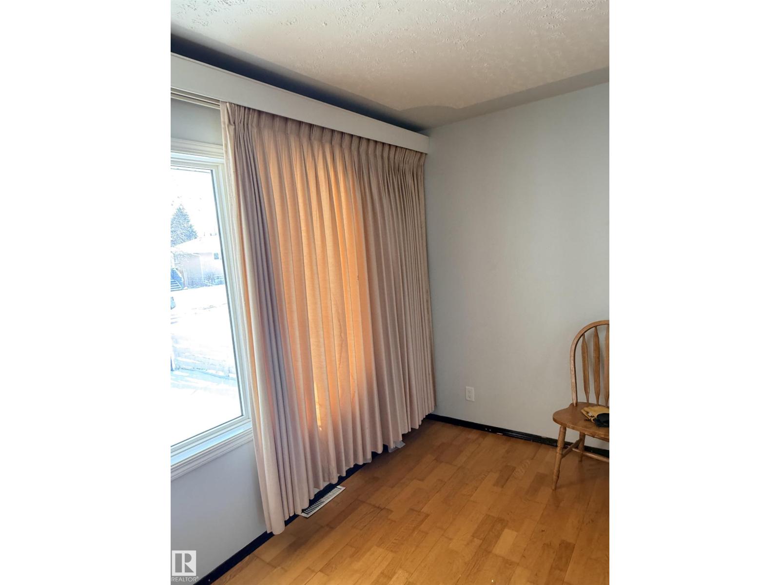 11934 89 St Nw Nw, Edmonton, Alberta  T5B 3V8 - Photo 4 - E4478755