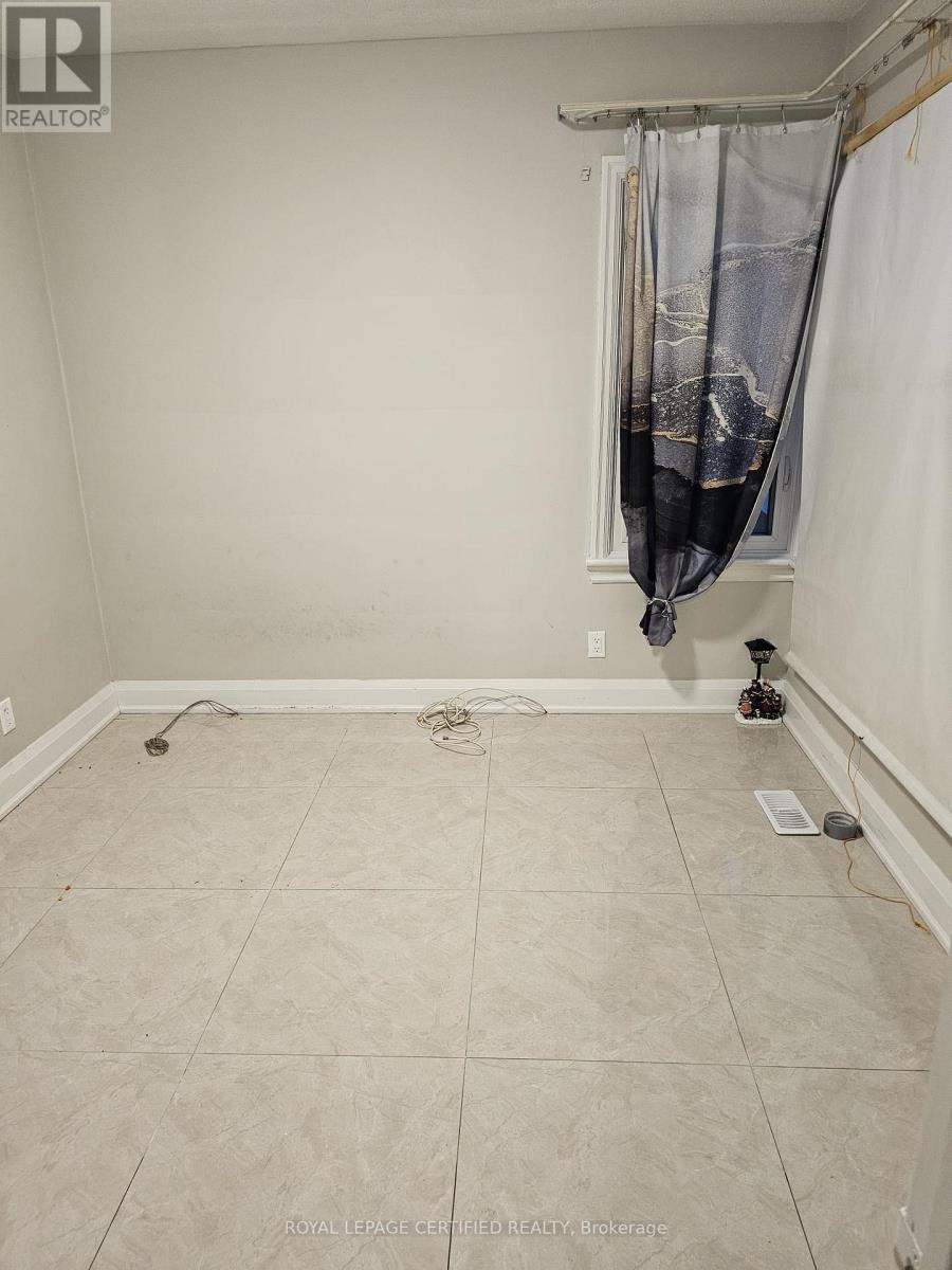 299 West 2nd Street, Hamilton, Ontario  L9C 3H1 - Photo 2 - X12912356