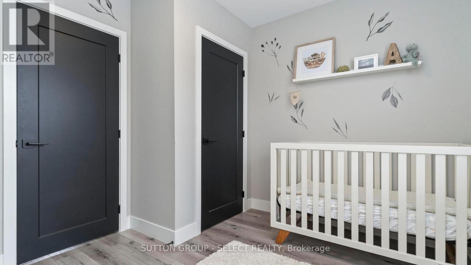 295 Admiral Drive, London East, Ontario  N5V 1J2 - Photo 33 - X12814848