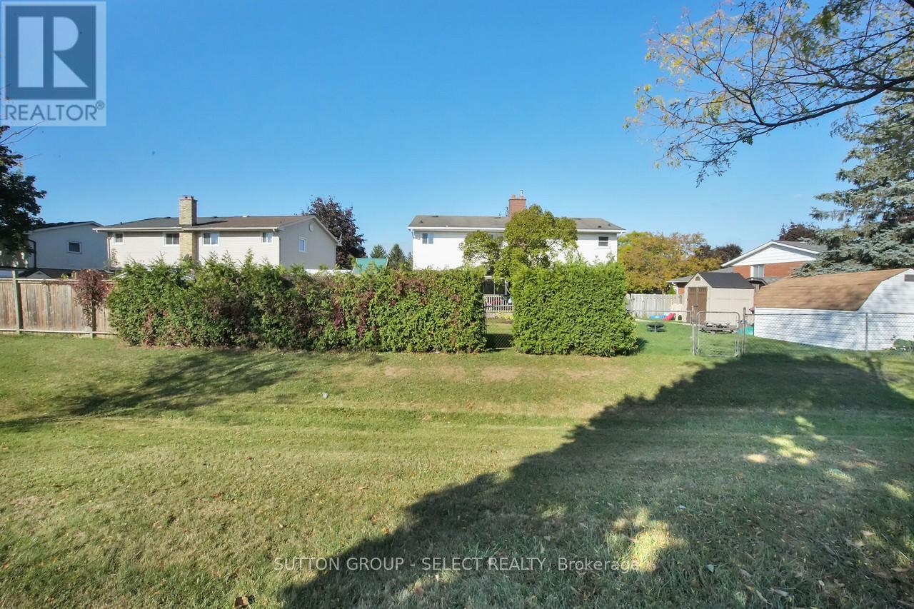 295 Admiral Drive, London East, Ontario  N5V 1J2 - Photo 46 - X12814848