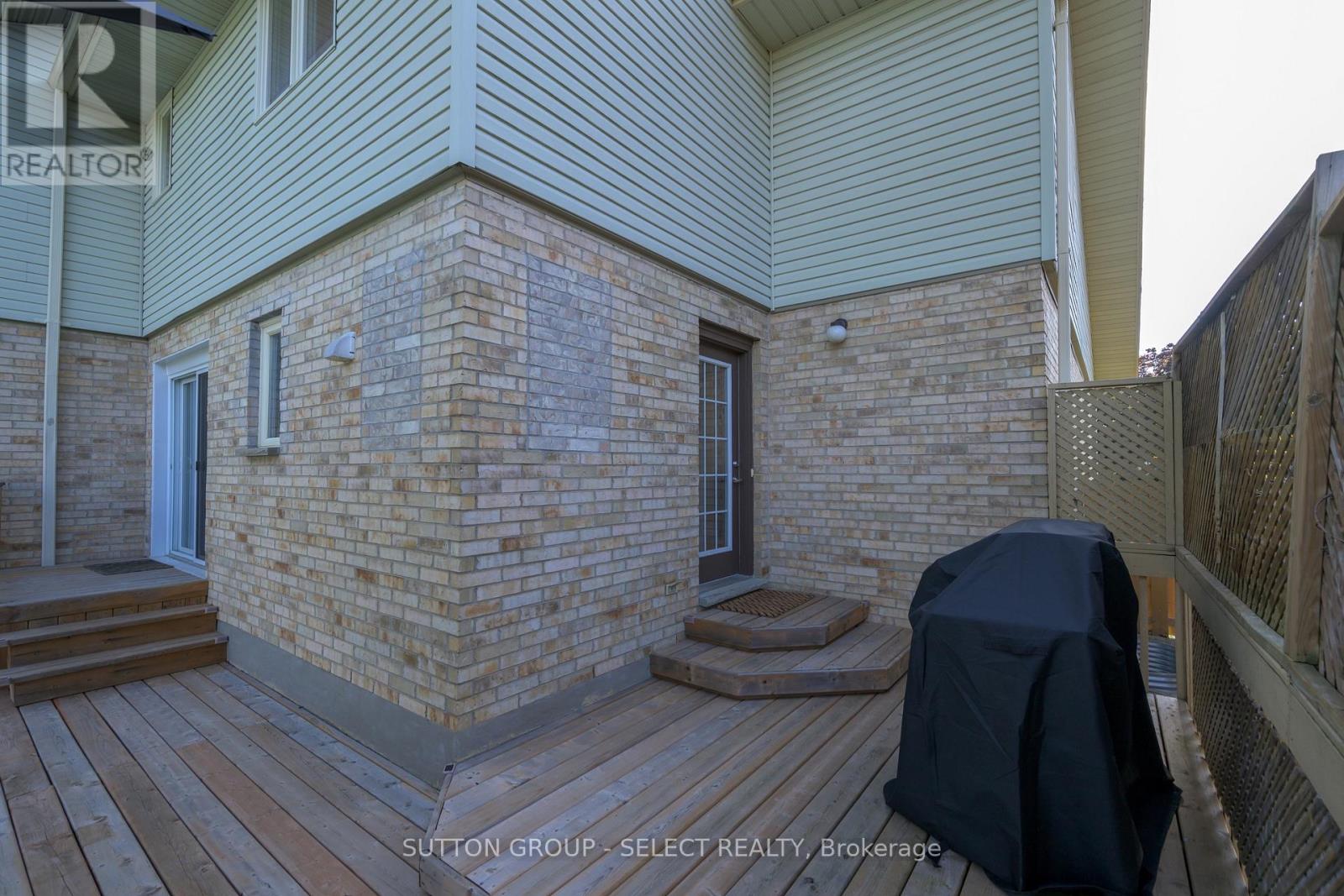 983 Country Club Crescent, London South, Ontario  N6C 5R6 - Photo 43 - X12912394